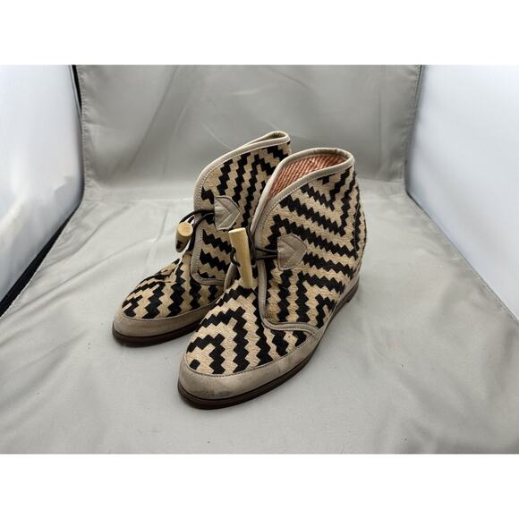 80%20 Eliotte Geometric Print Pony Hair Ankle Lace Up Boots HIDDEN WEDGE Size 6 - Picture 1 of 8